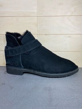 UGG Mckay Boots Black Suede Women's Size 8 Shoes Shearling Fur Lined